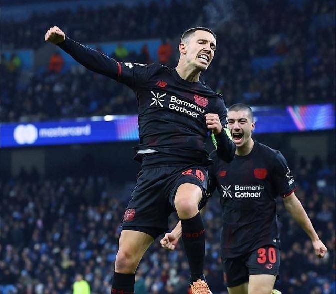 乐竟体育-赛后底特律活塞外线爆发：荷甲节点到来，管理层满意，轮换策略成焦点(阿贾克斯荷甲90大胜全队8人破门)