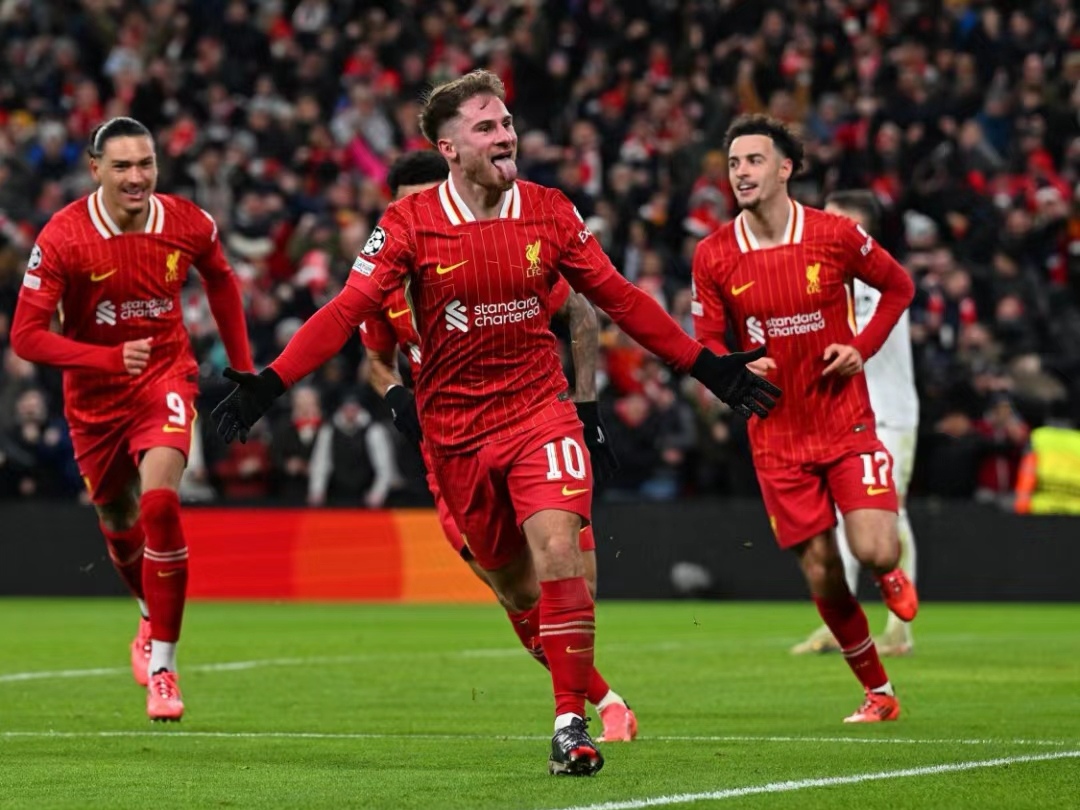 包含欧超杯国际比赛日再迎强敌，利物浦防线松动，主帅态度——话题不断，更衣室氛围转暖的词条